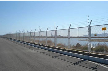 機場、高鐵等公共設(shè)施場所周界防護解決方案